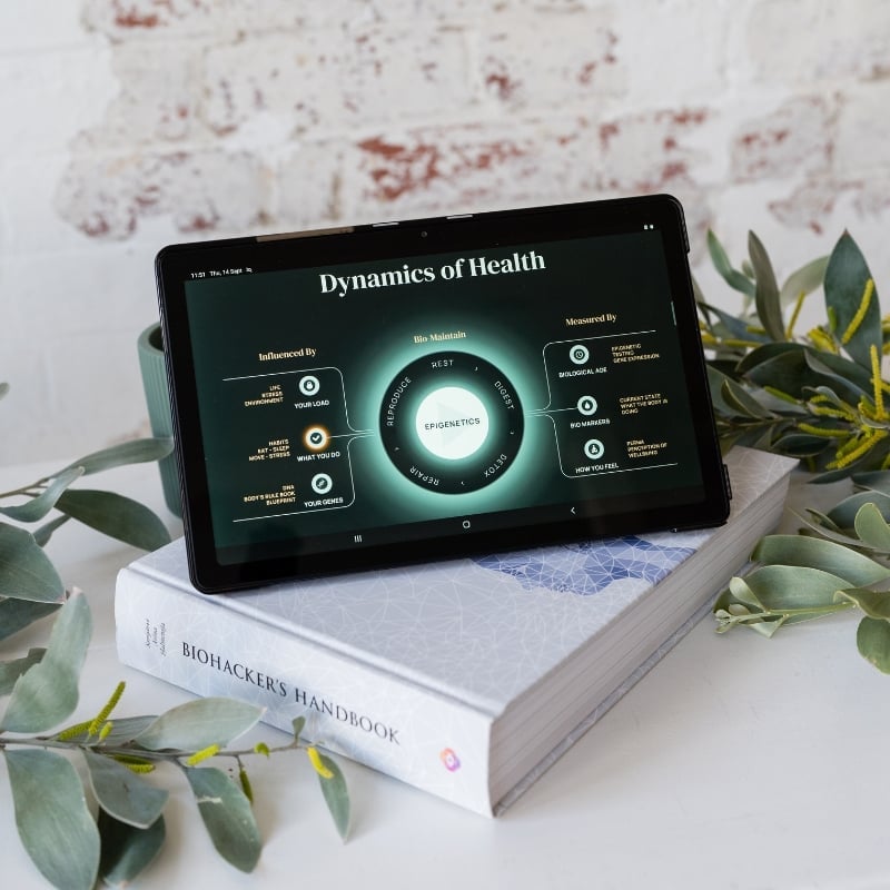 dynamics-of-health-tablet mark payne functional medicine practitioner chatting with liv brown health coach